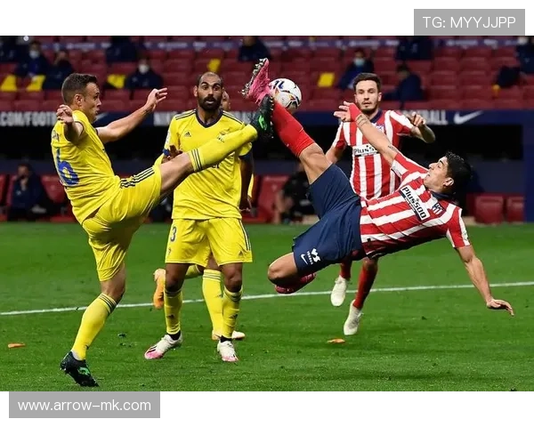 科克战术适配性解析:球队阵容优化与比赛策略的新方向 科克战术适配性解析:球队阵容优化与比赛策略的新方向